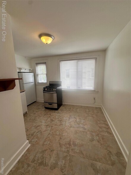 Foto del edificio - 122 W Houstonia Ave