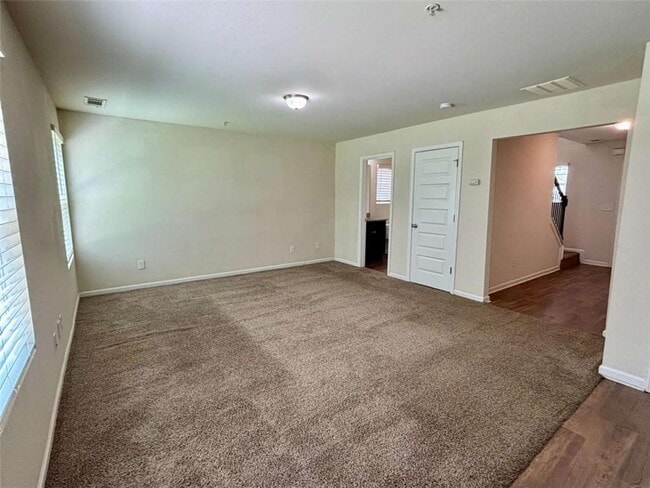 Building Photo - 629 Carlton Pointe Dr