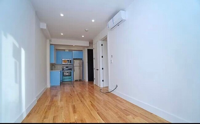 Foto del edificio - 336 E 28th St