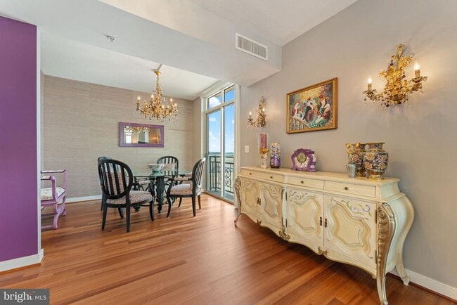 Foto del edificio - 155 Potomac Passage