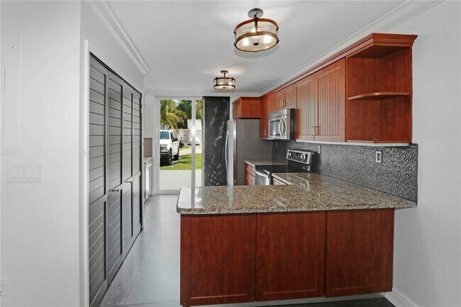 Foto del edificio - 12340 SW 20th Ter