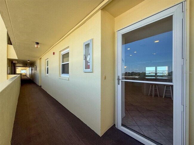 Foto del edificio - 4550 Cove Cir