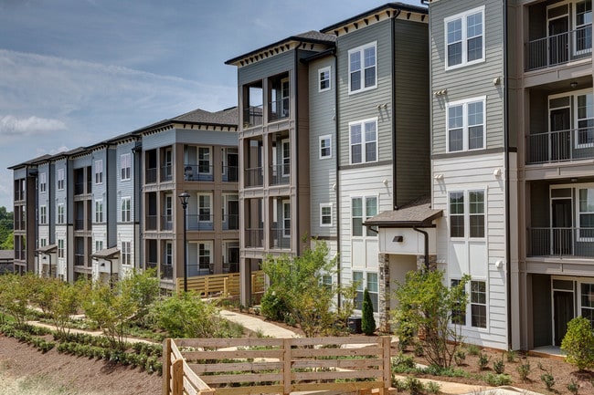 Building Photo - Avery at Turkey Creek