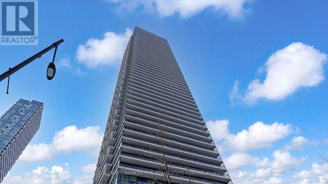 Building Photo - 950 Portage Pkwy