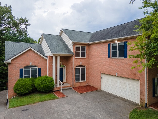 Photo - 6844 Collinswood Dr House