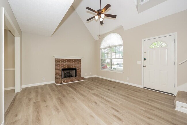 Building Photo - 1505 Grovesnor Ct