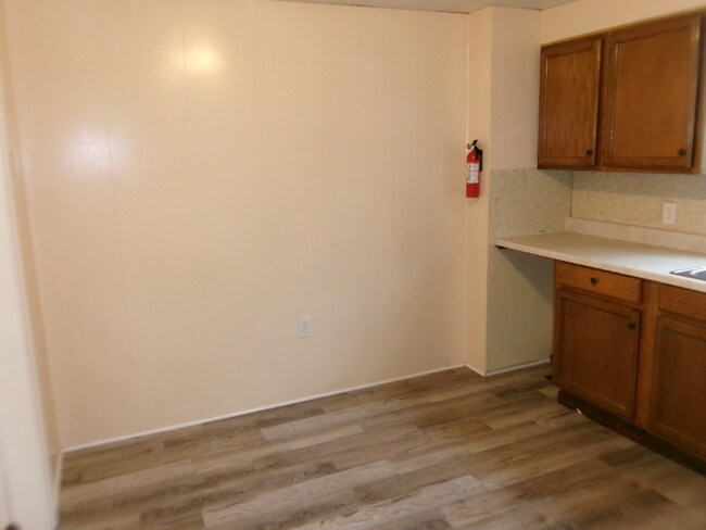Building Photo - 538 N 10th St