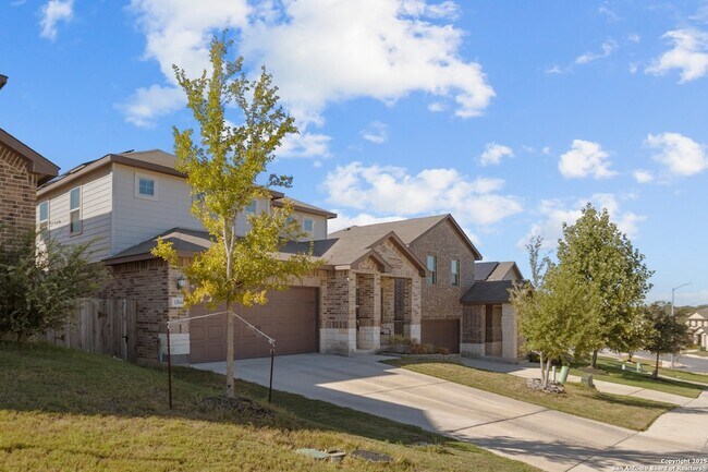 Foto del edificio - 13044 Louberg Vly