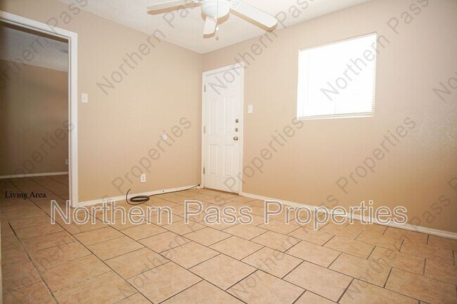 Foto del edificio - 8608 Lawson St