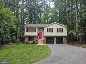 Building Photo - 730 Ox Bow Ln