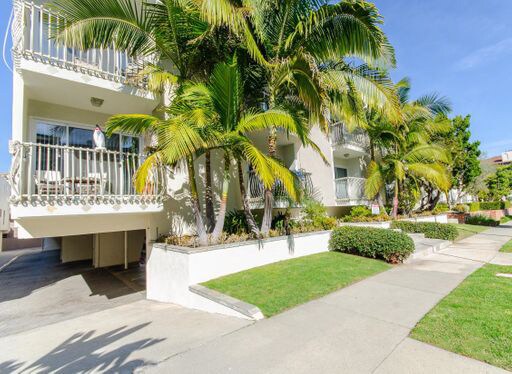 Foto del edificio - 8211 Redlands St