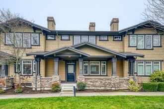 Building Photo - 1816 10th Ave NE