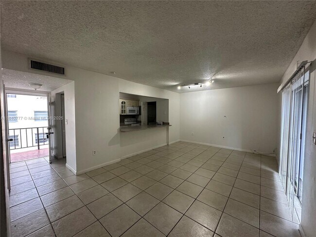 Building Photo - 399 NW 72nd Ave