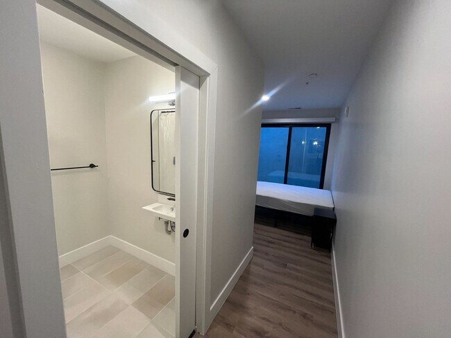 Foto del edificio - 225 Vine St NW