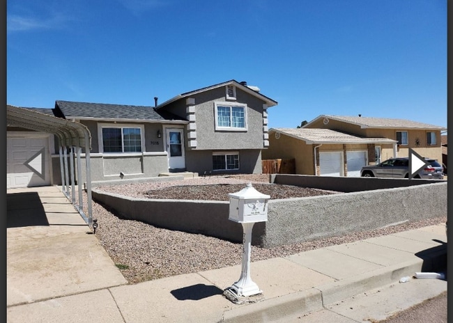 Building Photo - 7015 Woody Creek Dr