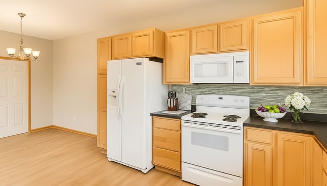 Foto del edificio - Modern Comfort & Convenience in Plymouth for $2,399/month!
