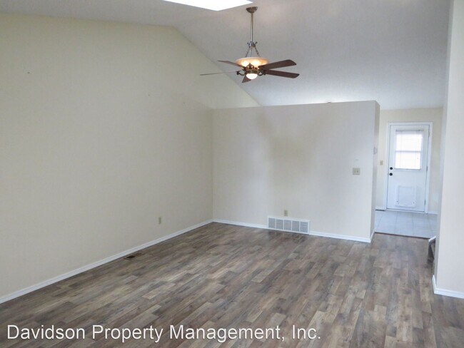 Building Photo - 3 br, 2.5 bath House - 1469 Canoe Creek Dr N.