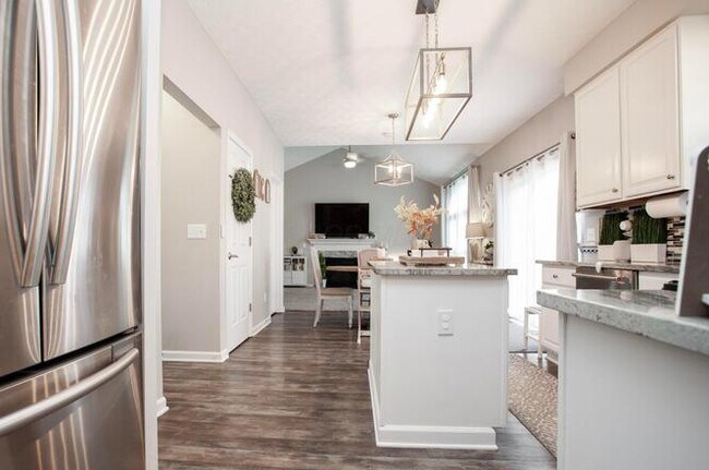 Foto del edificio - 7846 Tree Lake Blvd