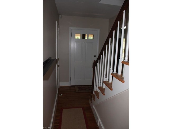 Foto del edificio - 424 Lynn Ave