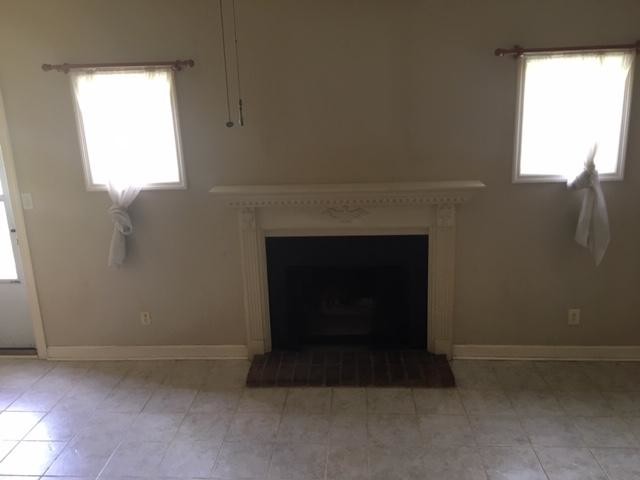 Building Photo - 2306 Pembroke Dr