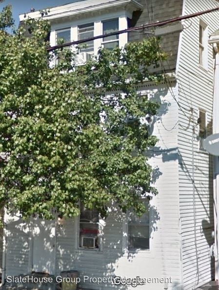 Primary Photo - 201 N Queen St