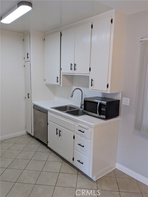 Foto del edificio - 2758 Orange Ave