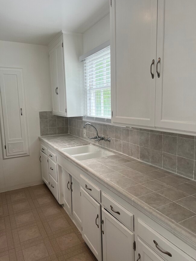 Foto del edificio - 1252 Franklin St