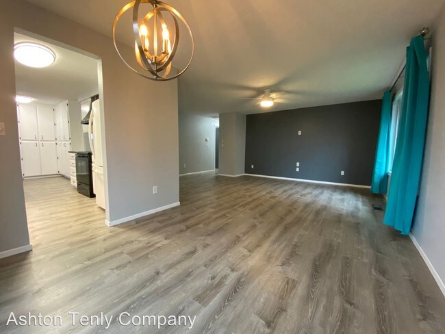 Building Photo - 3 br, 2 bath House - 5435 SW 160th Ave