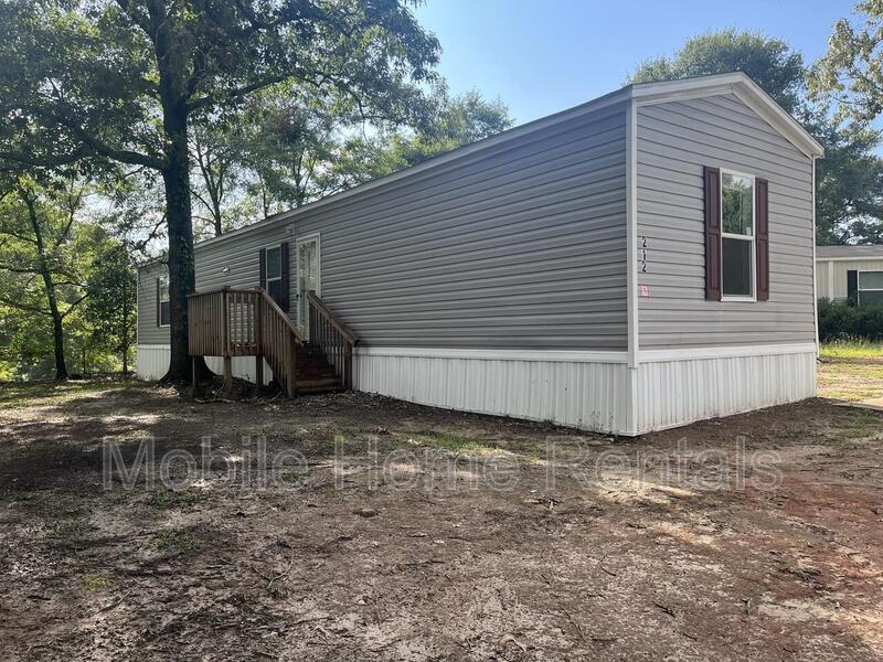 212 Ridgewood Dr, Centerville, GA 31028 House Rental in Centerville