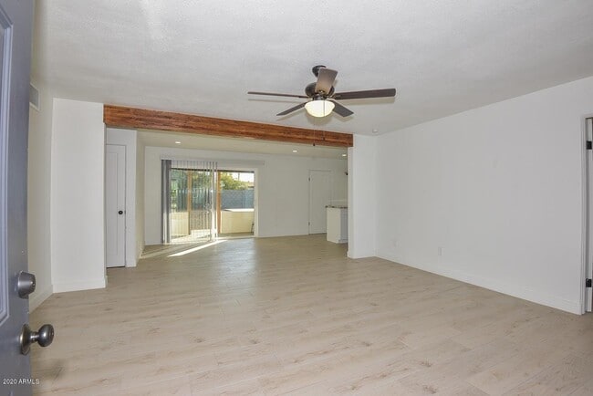 Building Photo - 4727 N 9th St