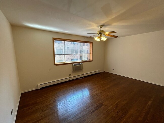 Interior Photo - 531 W. Deming