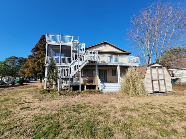 Foto del edificio - 33 Brooklyn Ave