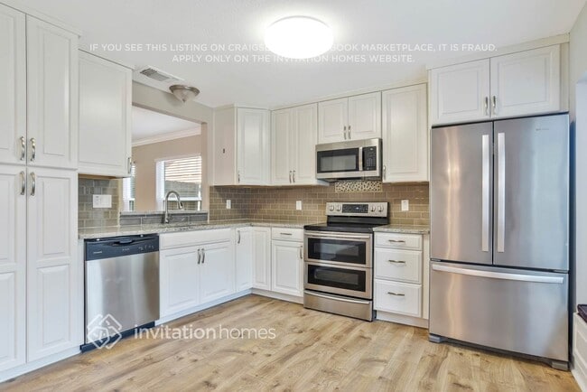 Building Photo - 1157 Chambord Ct