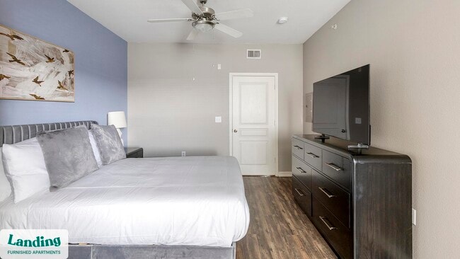 Building Photo - 15777 Quorum Dr