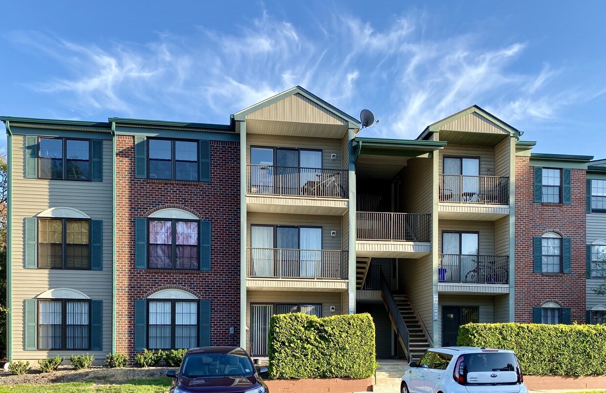 55 Fisher Dr Unit 2608, Franklin Township, NJ 08823 Condo for Rent in