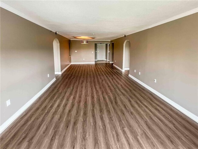 Building Photo - 2870 Pharr Ct S Northwest
