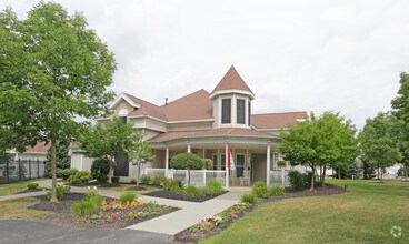 Building Photo - Kinwood Apartments