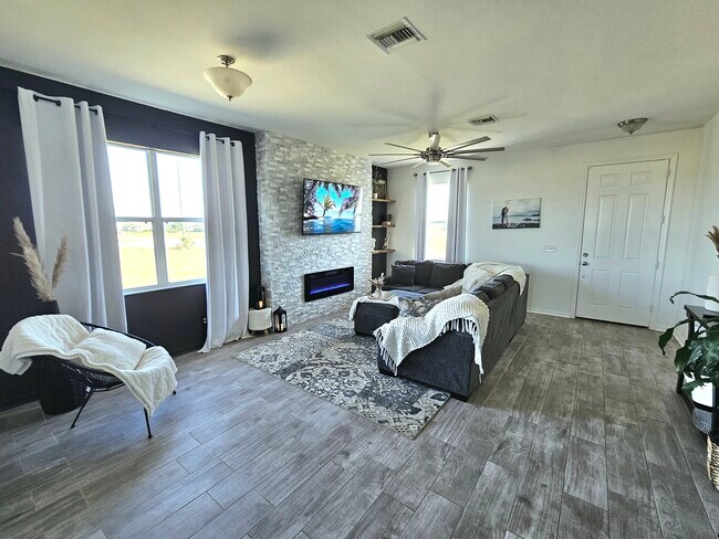 Foto del edificio - 2415 NW 6th St