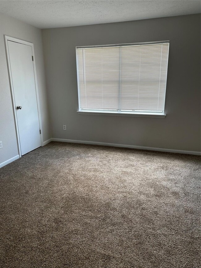 Building Photo - 13511 Castilian Dr