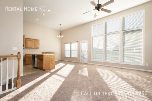 Building Photo - 13145 Nebraska Ct