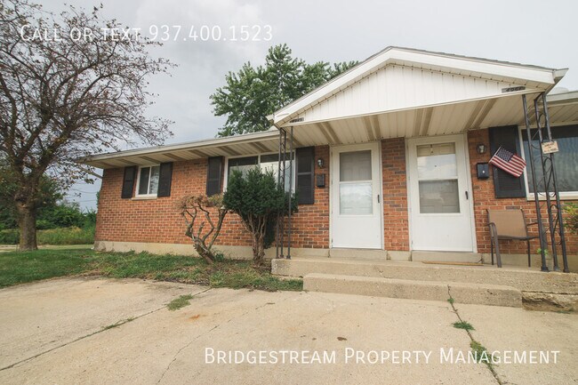 Building Photo - Ranch style 2 bedroom, 1 bath unit in Hube...