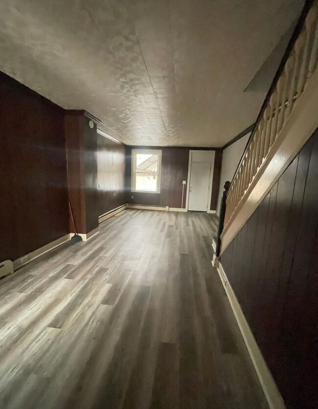 Foto del edificio - 3 Bed/ 1 Bath Home for Rent-237 N. Sherman St., York, PA