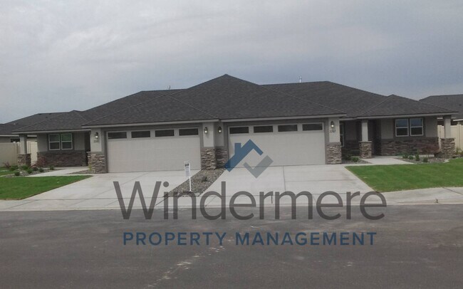 Building Photo - 2267 Veneto *Located in Horn Rapids*