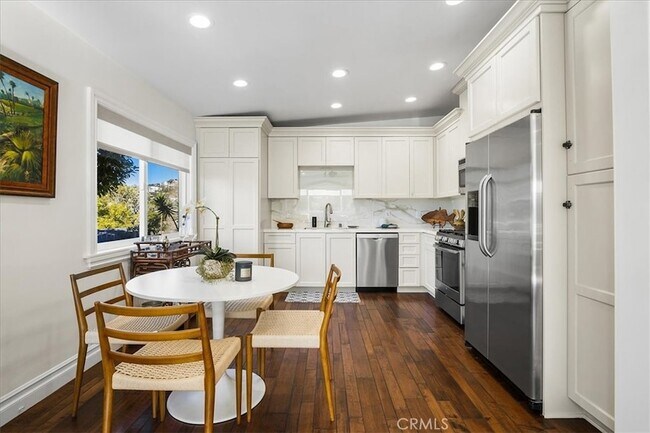 Foto del edificio - 737 Griffith Way