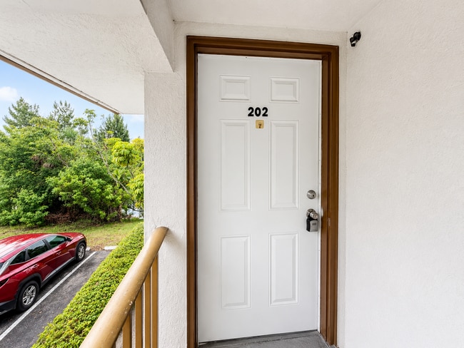 Photo - 5961 SW 41 St Apartment