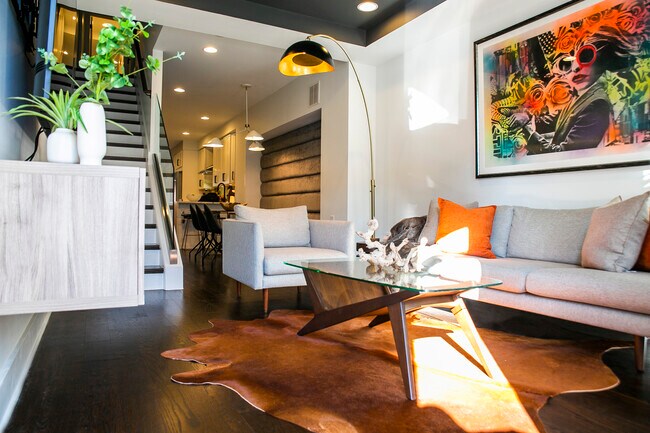 Área de estar - 524 E Fort Ave