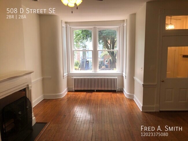 Foto del edificio - Townhouse In Capital Heights Available Now!