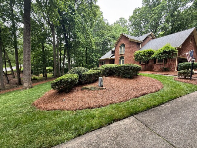 Foto del edificio - 6113 Tamannary Dr