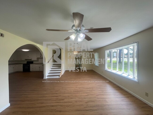 Building Photo - 6712 Hawkinsville Rd