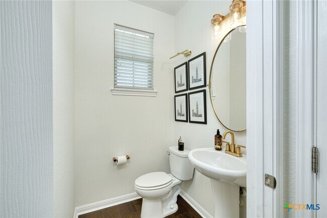 Foto del edificio - 7233 Menchaca Rd